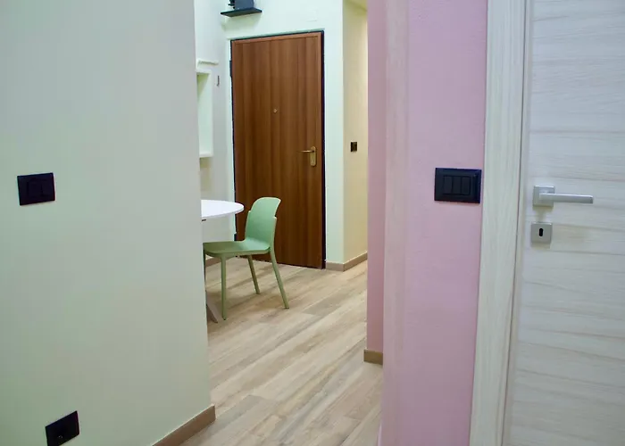 Lejlighed H2ome Bolzaneto, 2 Con Wi-fi E Aria Condizionata Genova