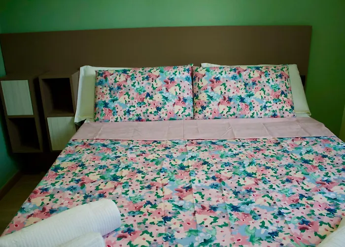 Lejlighed H2ome Bolzaneto, 2 Con Wi-fi E Aria Condizionata *